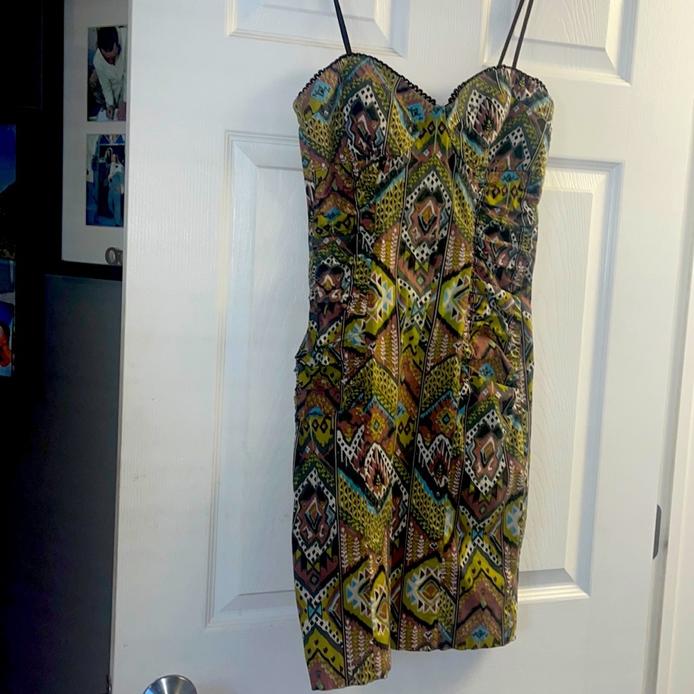 Super cute body conmini dress